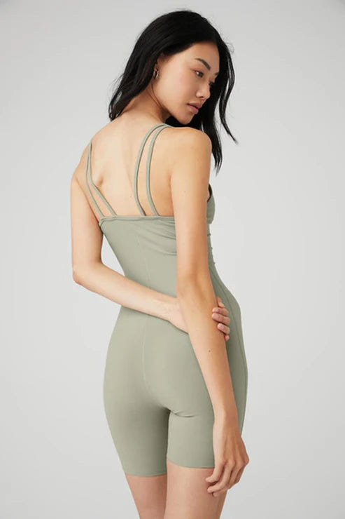 Alo Yoga XS Airbrush Onesie Asli - Hitam