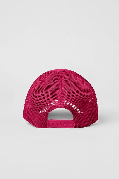 Alo Yoga District Trucker Hat - Pink Summer Crush