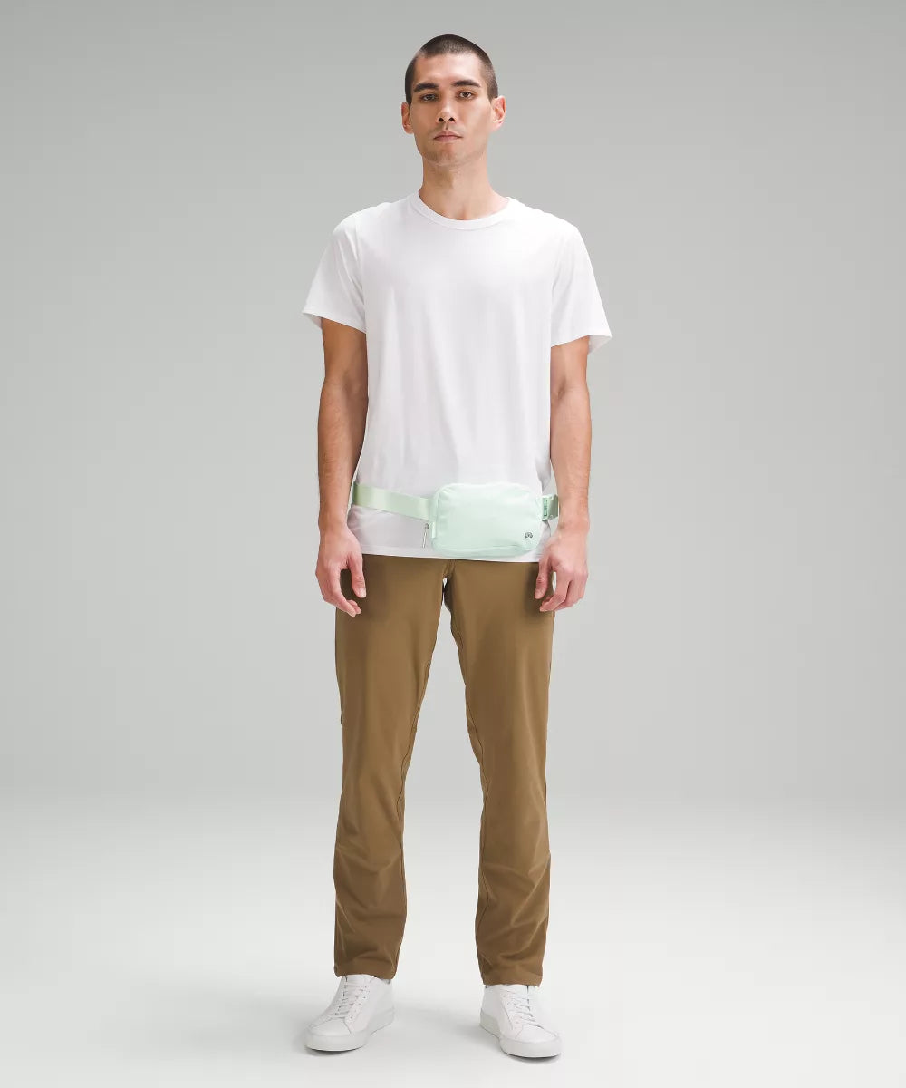 Lululemon Everywhere Belt Bag 1L