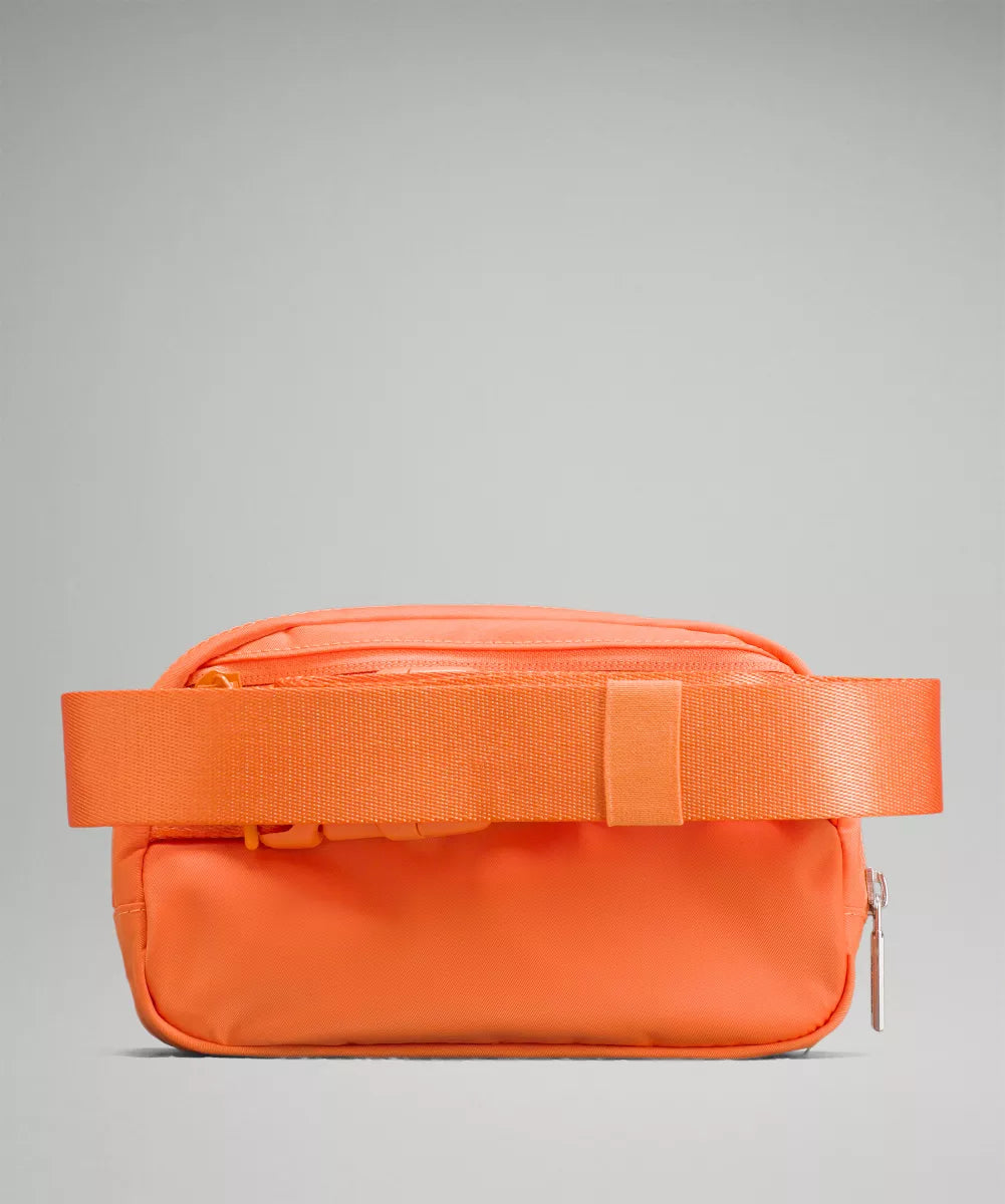 Lululemon Everywhere Belt Bag 1L