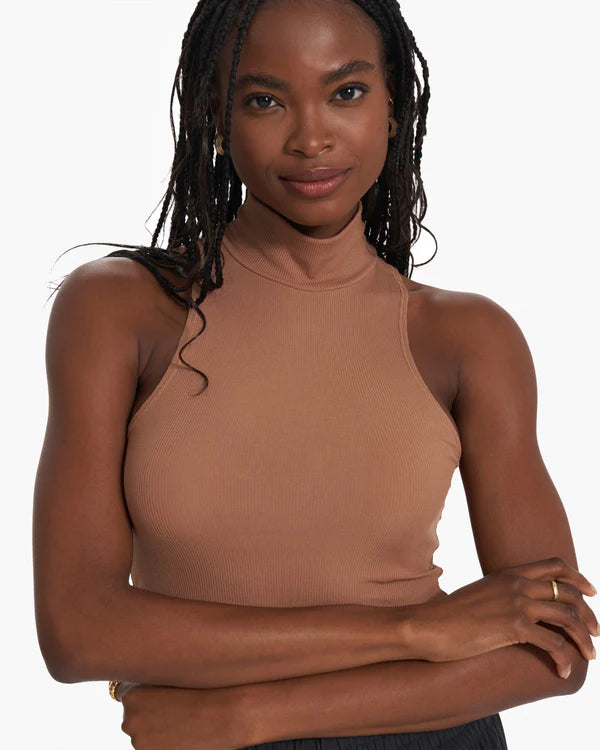 Vuori XS Cove Funnel Neck Tank - Cafe