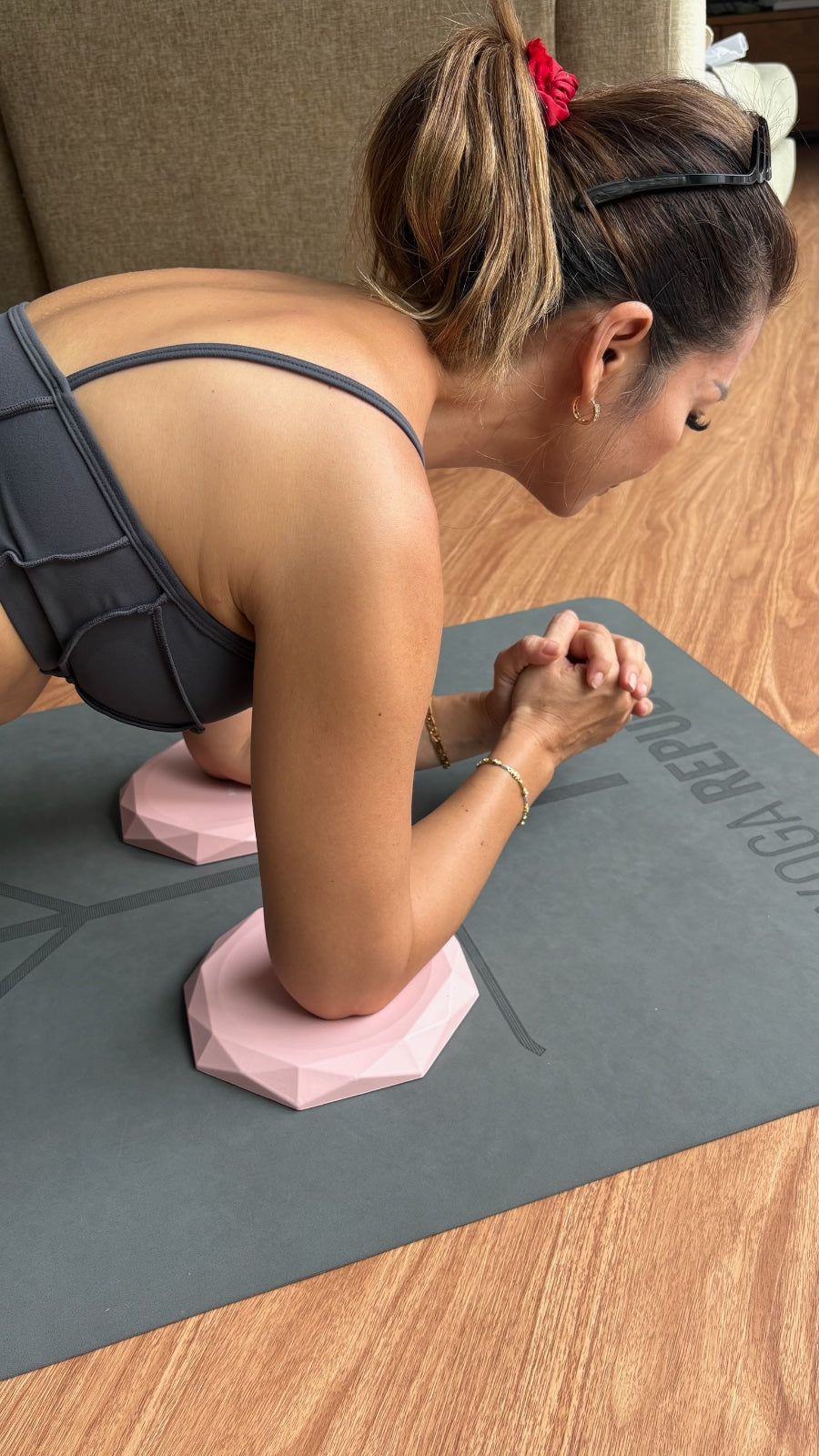 YR Knee Pads - Black Pink