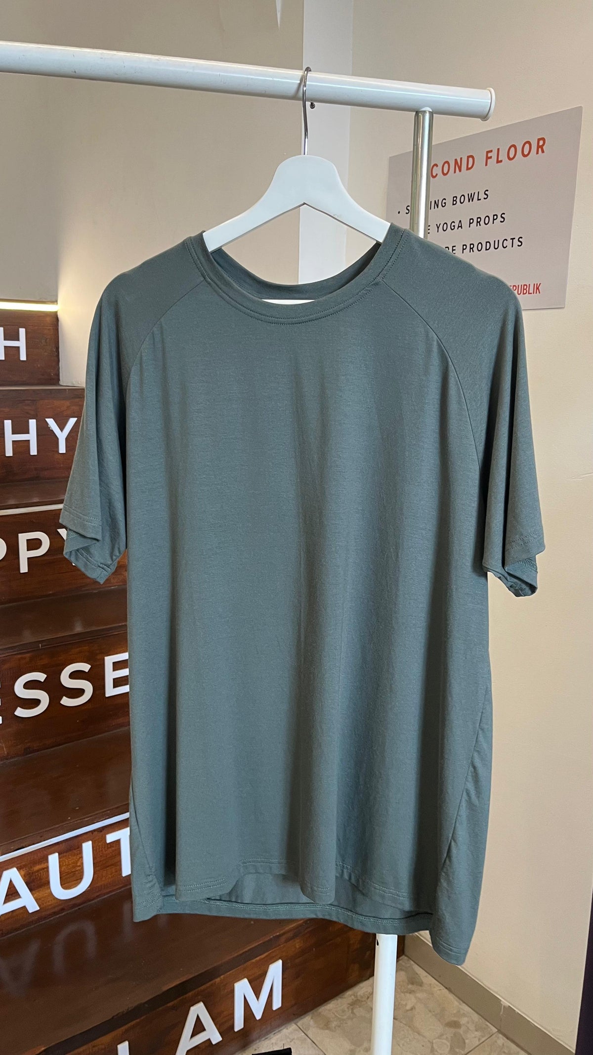 YR Men’s EcoVero T-shirt