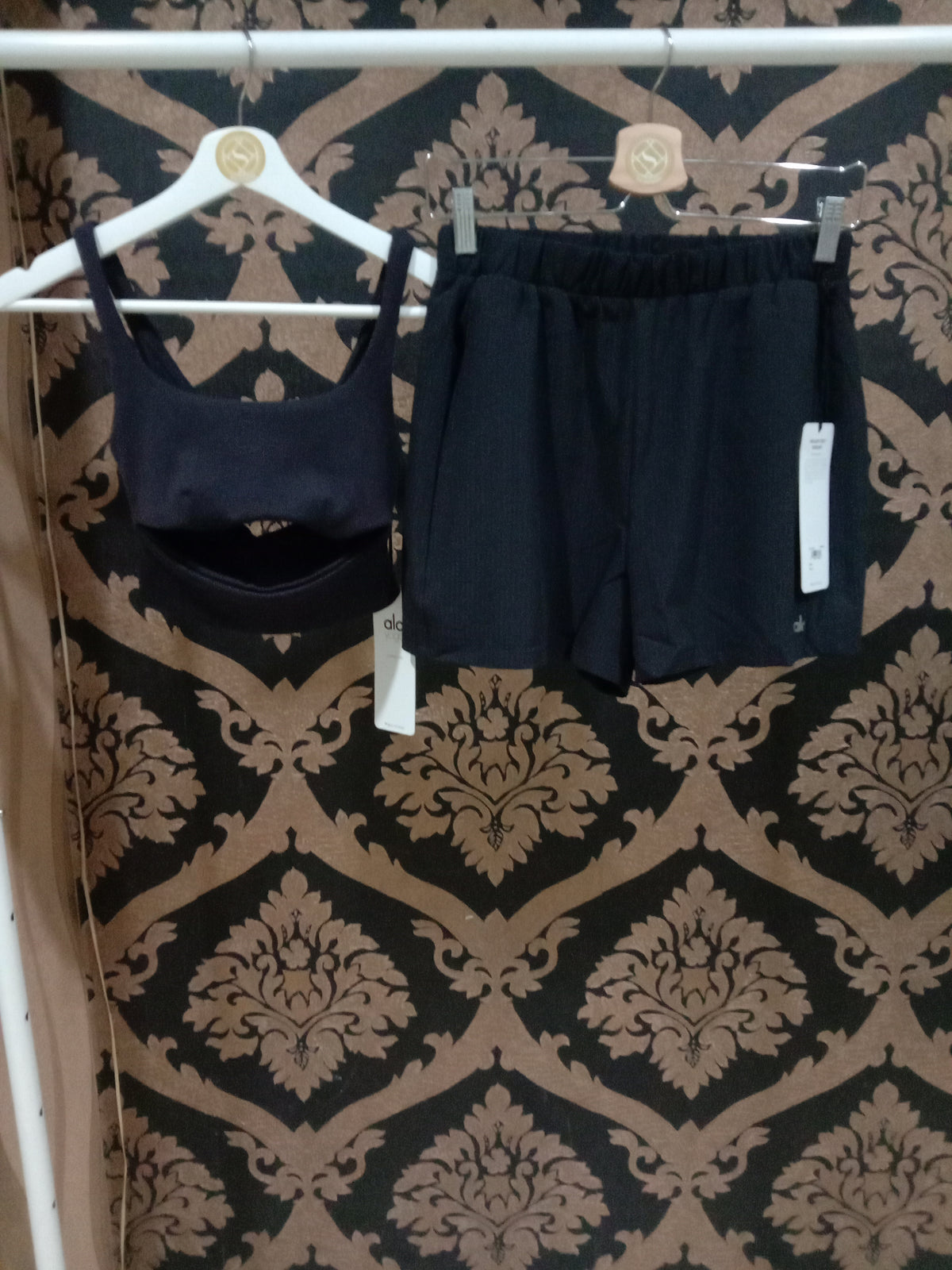 Alo Yoga Slit Bra - Black