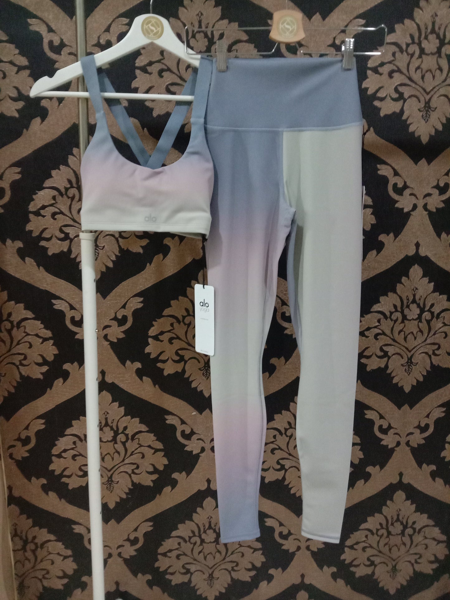 Alo Yoga XS Vapor High-Waist Gradient Dusk Legging - Sunrise Sky