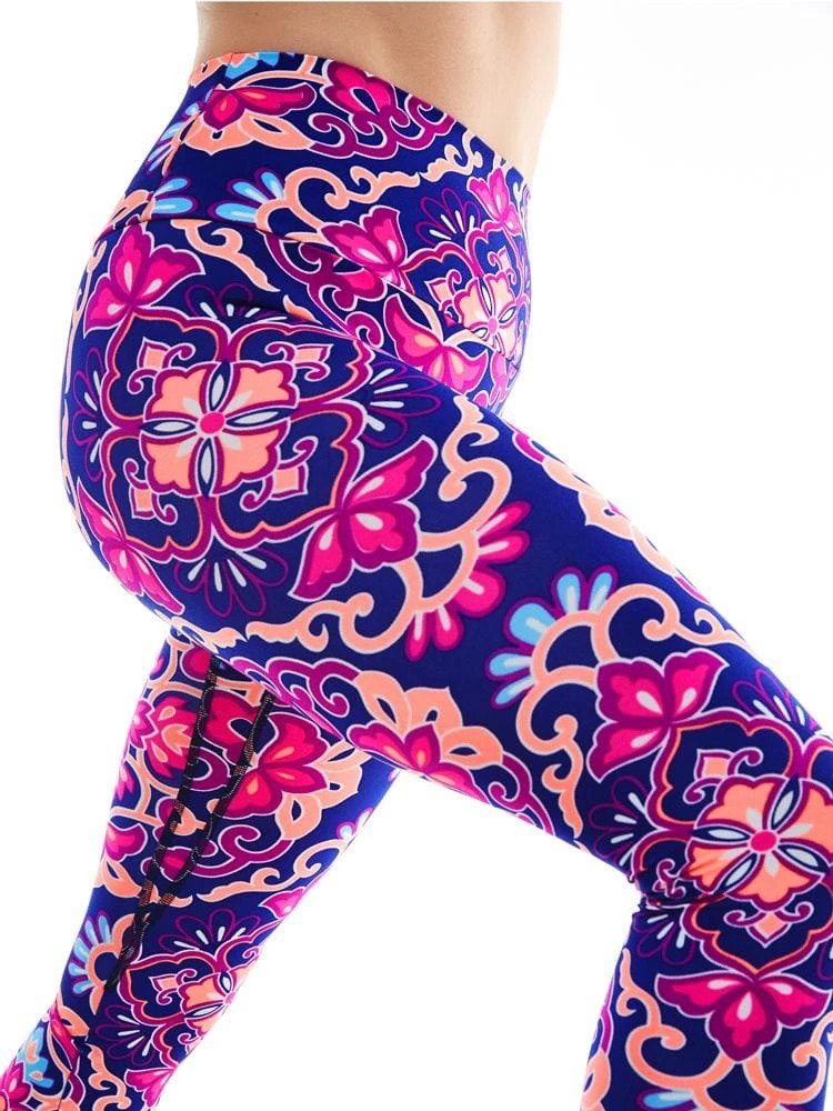 K-Deer SMALL High-Waist Medallion Legging - Boho Nouveau