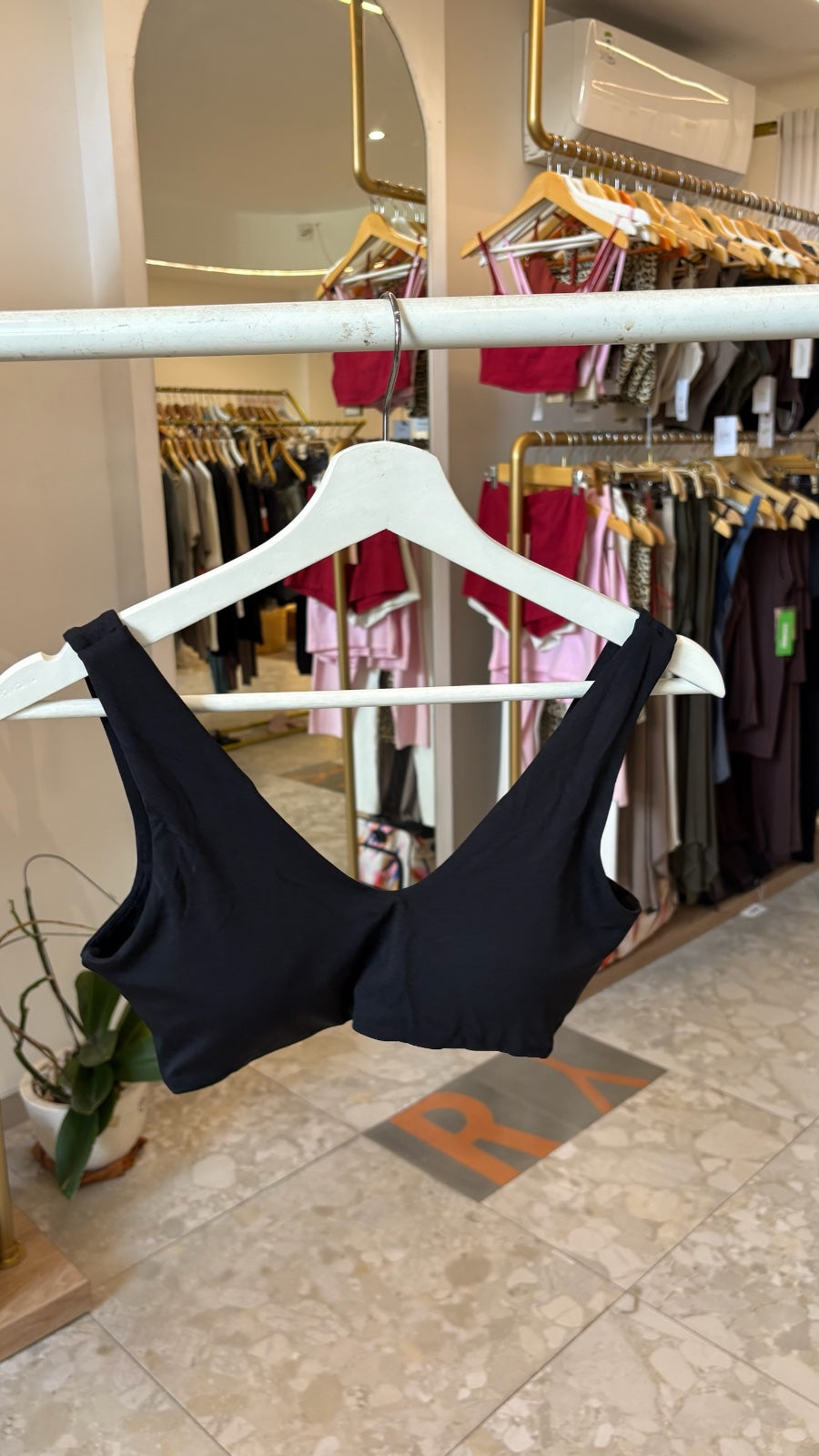 Rok Tenis Aces KECIL Alo Yoga - Limun Stroberi