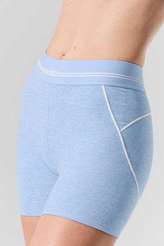 Alo Yoga Alosoft Heart Throb Short - Seashell Blue/White