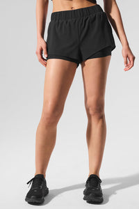 Alo Yoga Sport Star Short