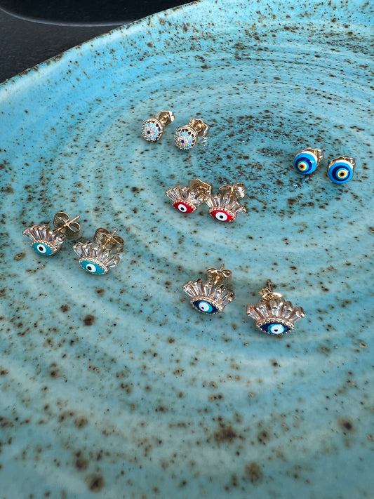 Lihat Tidak Ada Anting Kancing Emas Mata Jahat Turki yang Jahat oleh Yoga Republik