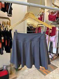 Rok Tenis Aces KECIL Alo Yoga - Limun Stroberi