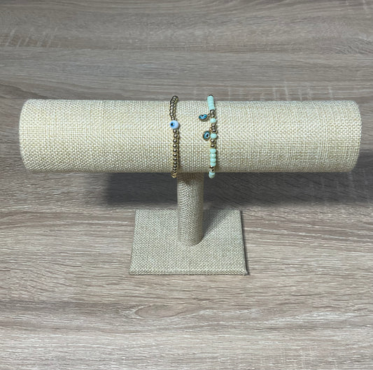 Lihat Tidak Ada Gelang Jahat dengan Manik-manik oleh Yoga Republik HAMPIR SEMPURNA