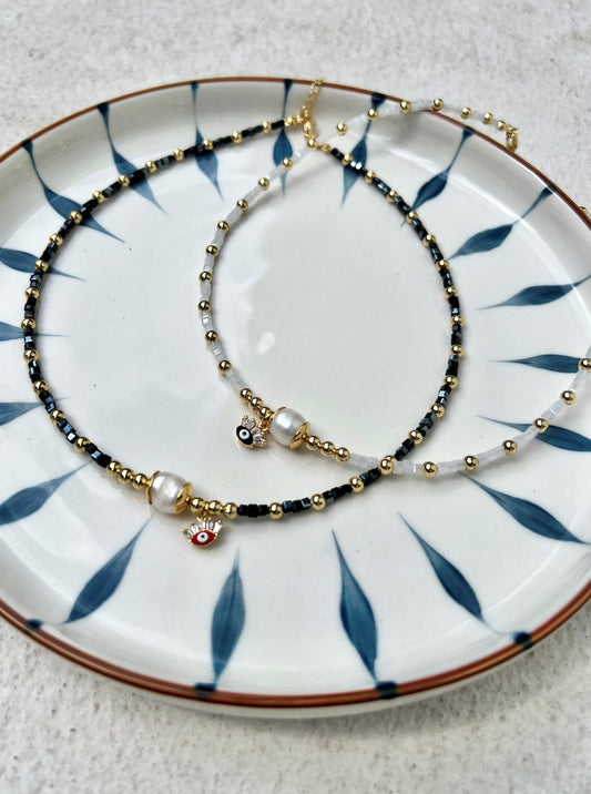 Lihat No Evil Cube Crystal Choker oleh Yoga Republik