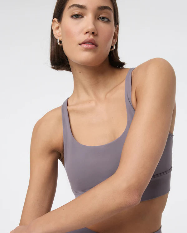 Vuori SMALL Yosemite Longline Bra - Lunar Gray