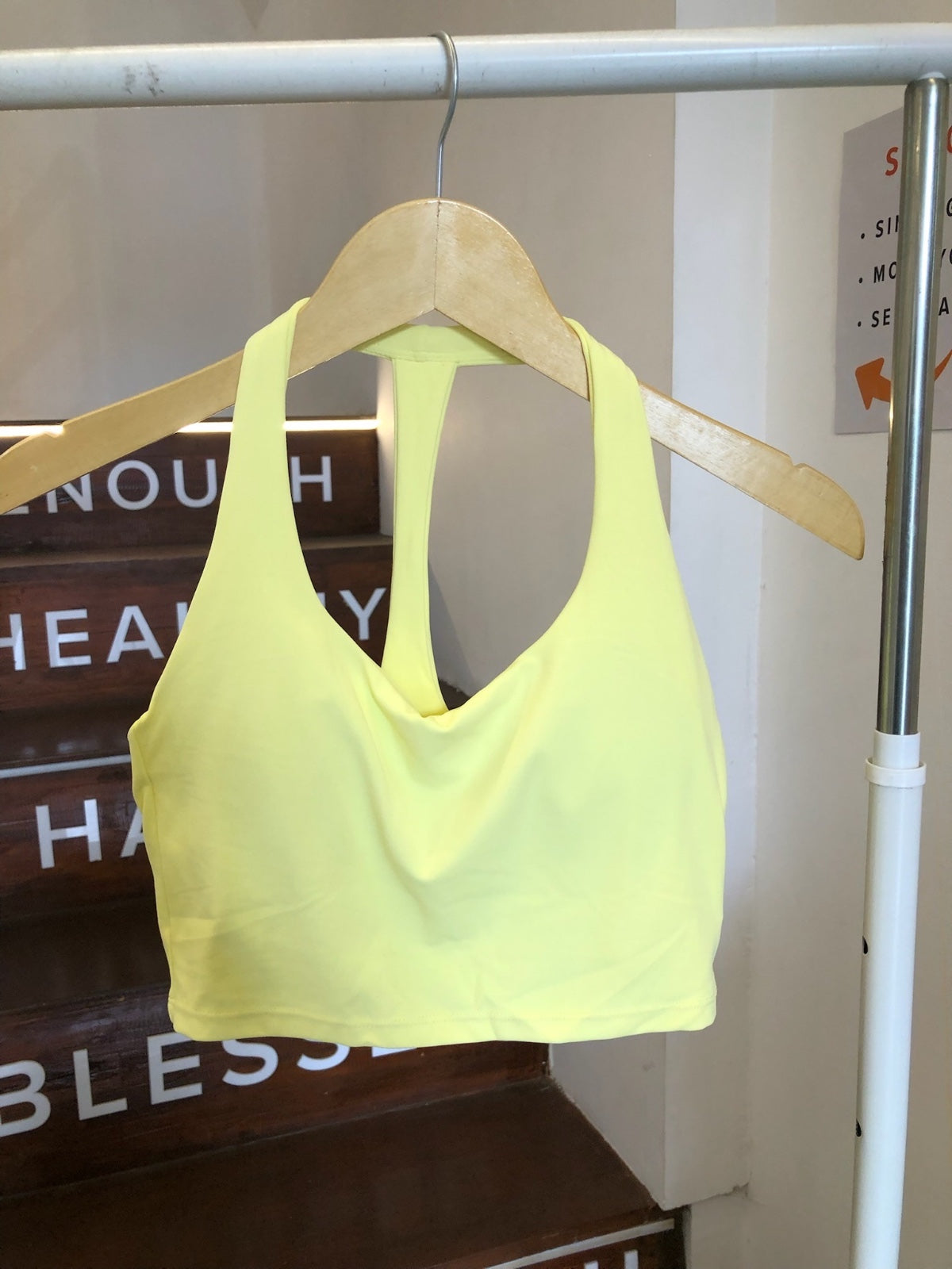 Rok Tenis Aces KECIL Alo Yoga - Limun Stroberi