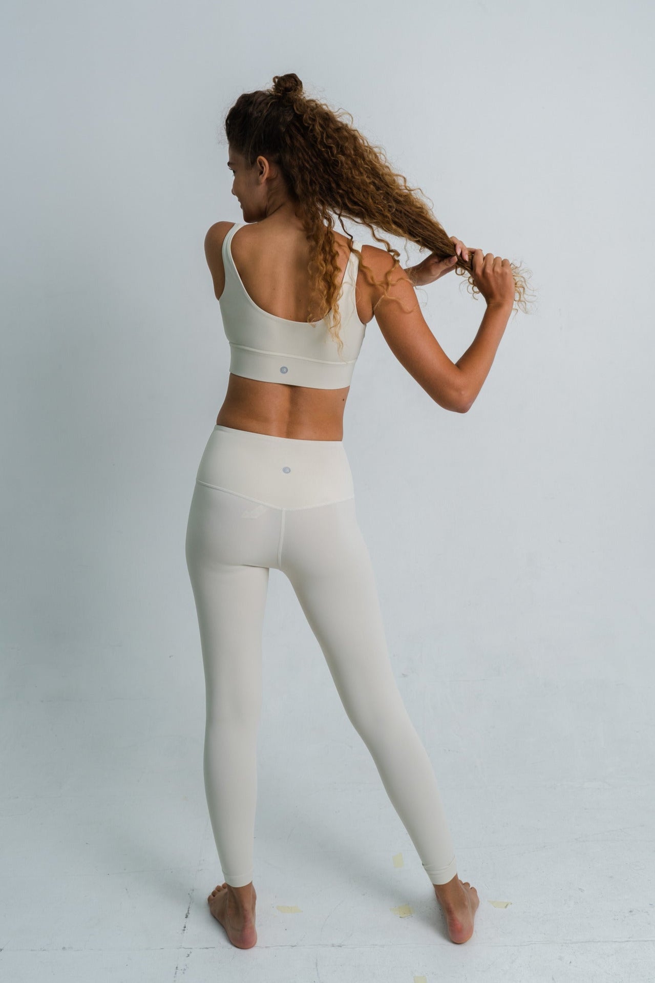 Rok Tenis Aces KECIL Alo Yoga - Limun Stroberi