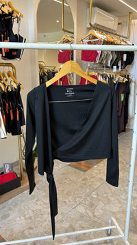 Alo Yoga XS Gather Lengan Panjang - Hitam