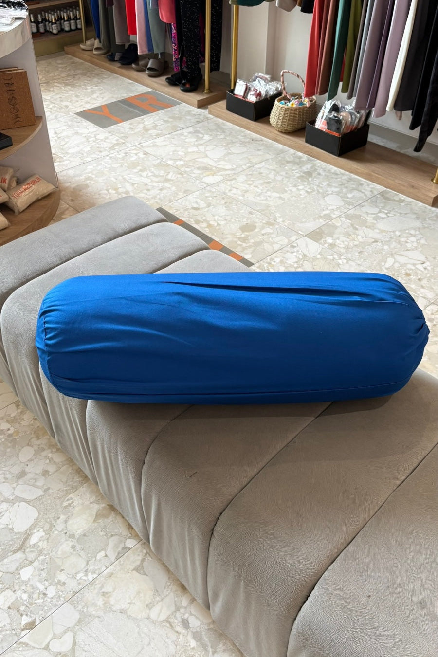 Guling Bulat Manduka Enlight™ - Tengah Malam