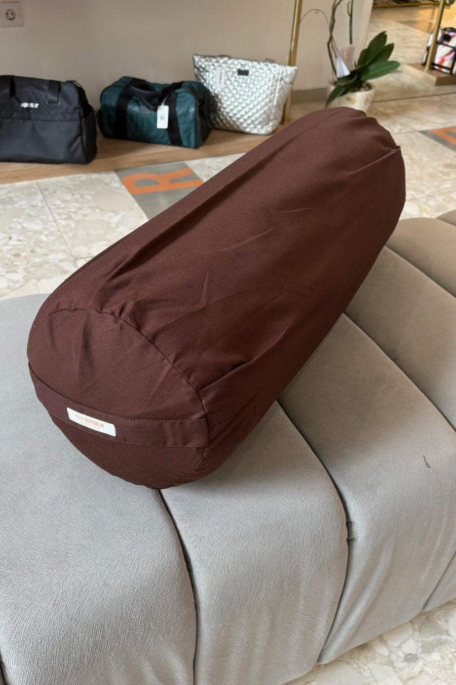 Guling Bulat Manduka Enlight™ - Tengah Malam