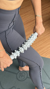 YR Handheld Massage Roller - Grey
