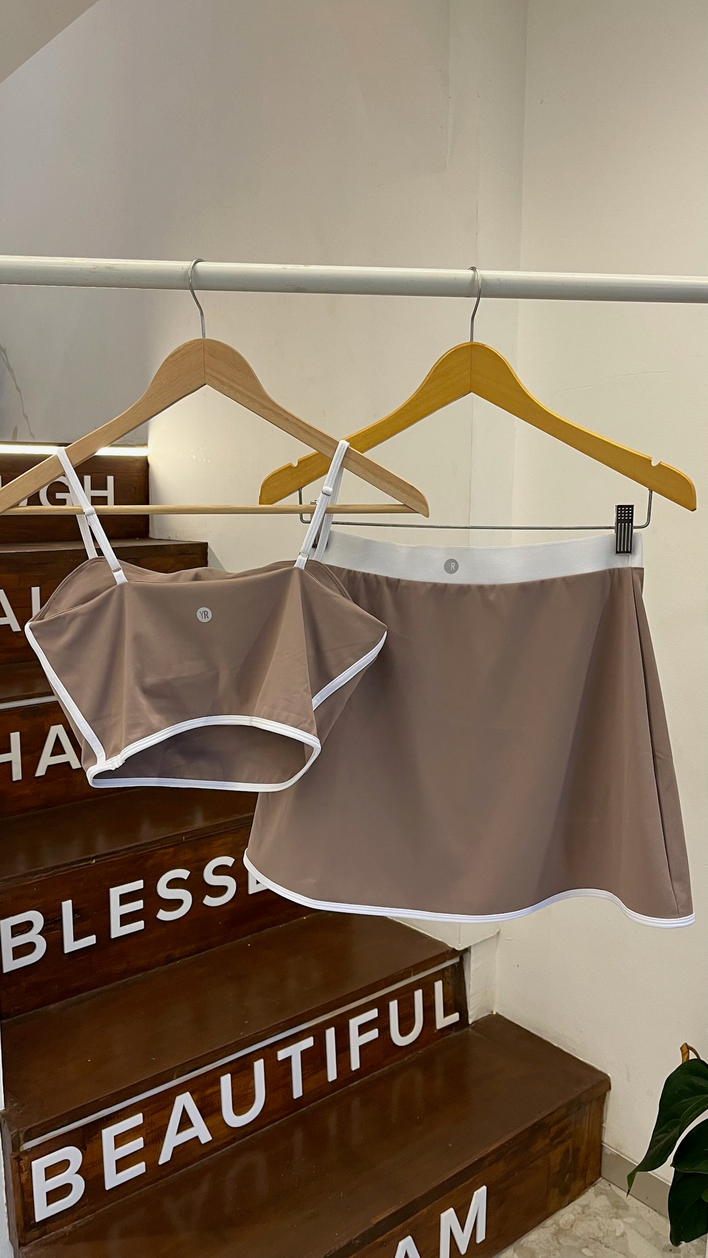 YR Sia Alo Tennis Set