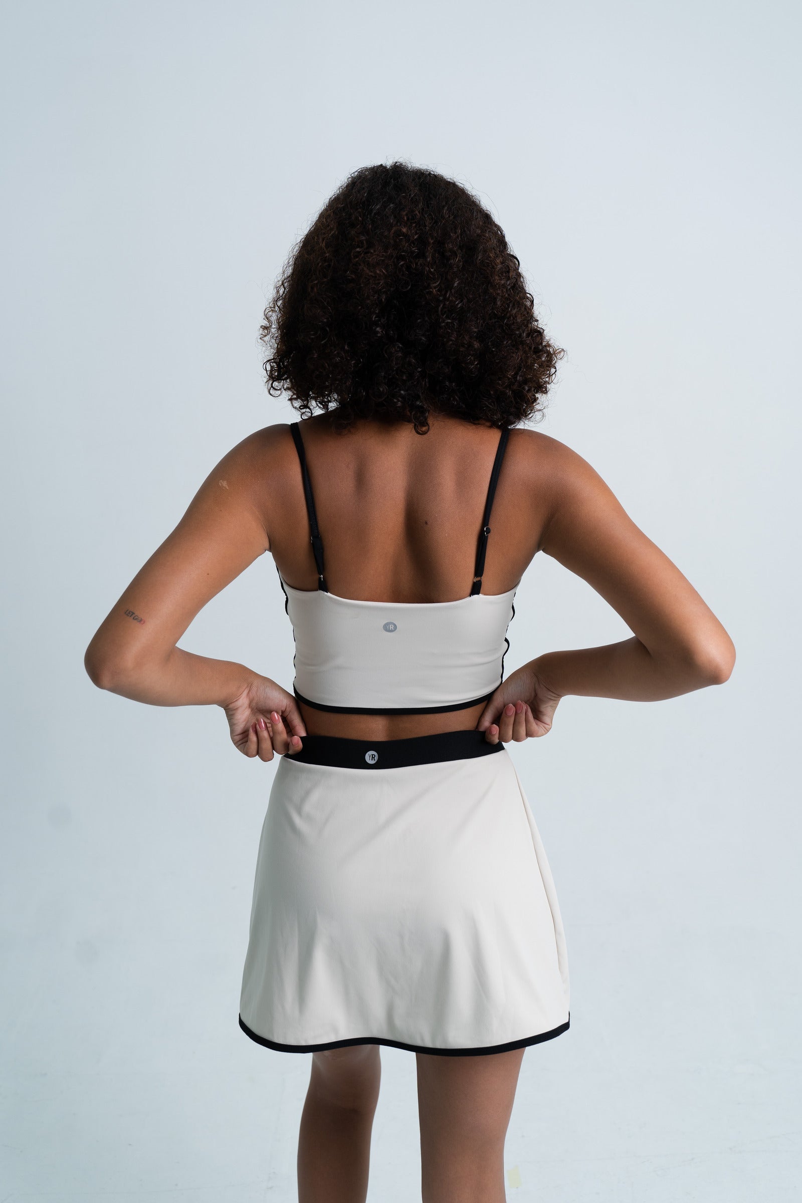 YR Sia Alo Tennis Set – Yoga Republik